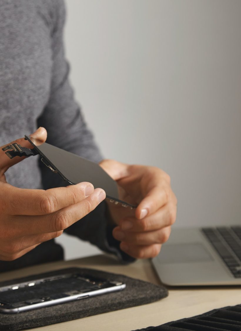 computer-and-phone-repairment-service.jpg